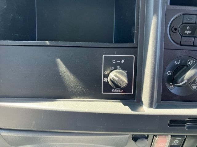 ISUZU ELF 2016 Image 31