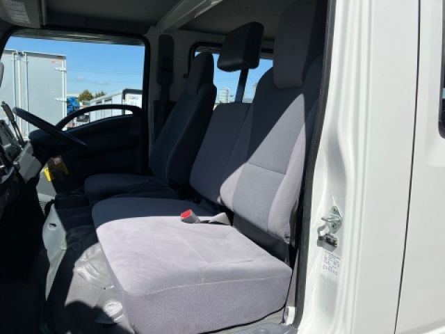 ISUZU ELF 2016 Image 31