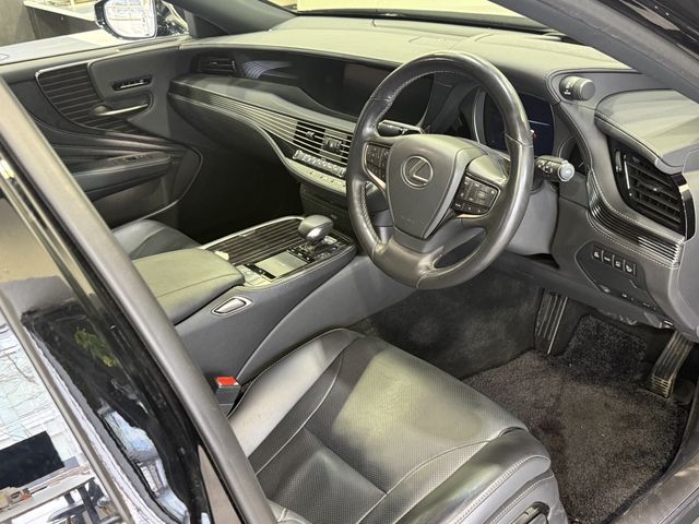 TOYOTA LEXUS LS500H 4WD 2018 Image 31