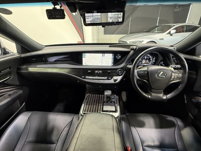TOYOTA LEXUS LS500H 4WD 2018 Image 31