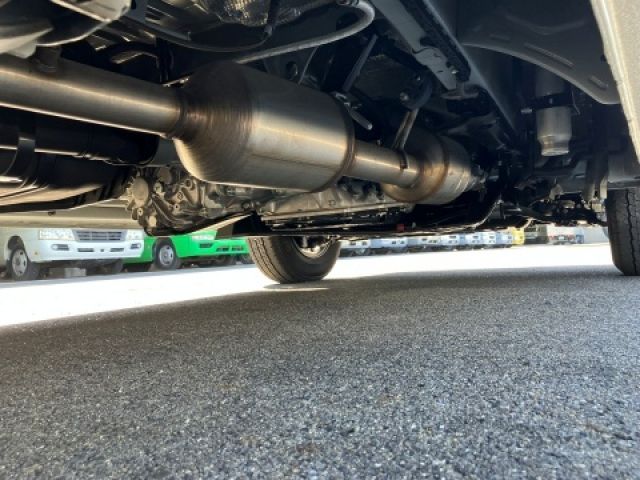 TOYOTA HIACE VAN 4WD 2025 Image 31