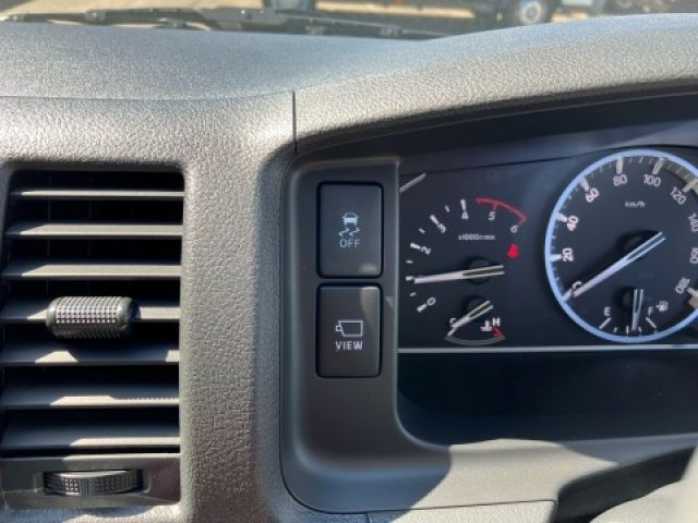 TOYOTA HIACE VAN 4WD 2025 Image 31