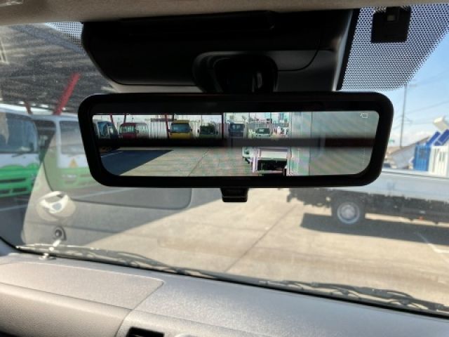 TOYOTA HIACE VAN 4WD 2025 Image 31