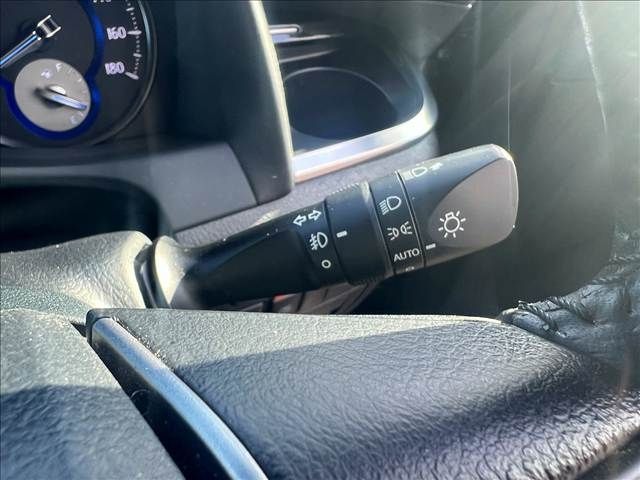 TOYOTA ALPHARD HYBRID 4WD 2016 Image 31