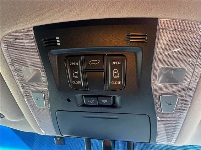 TOYOTA ALPHARD HYBRID 4WD 2016 Image 31
