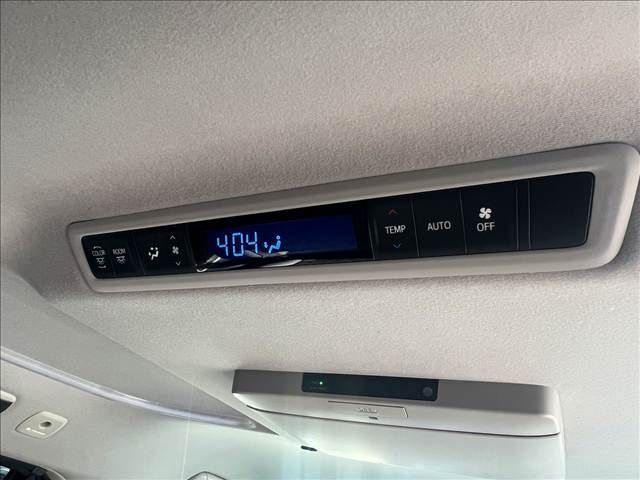 TOYOTA ALPHARD HYBRID 4WD 2016 Image 31