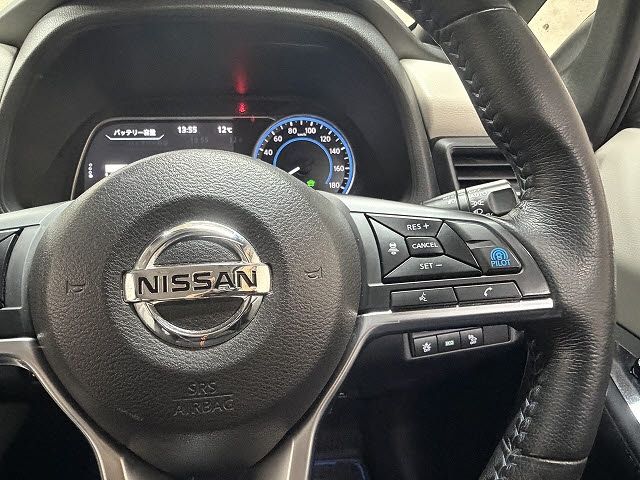 NISSAN LEAF 2019 Image 31