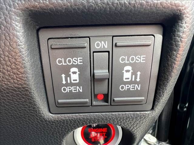 HONDA N BOX CUSTOM 2021 Image 31