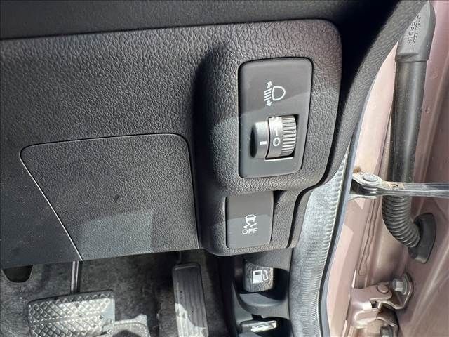 HONDA N BOX 2014 Image 31