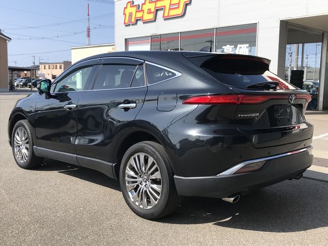 TOYOTA HARRIER 2WD 2021 Image 31