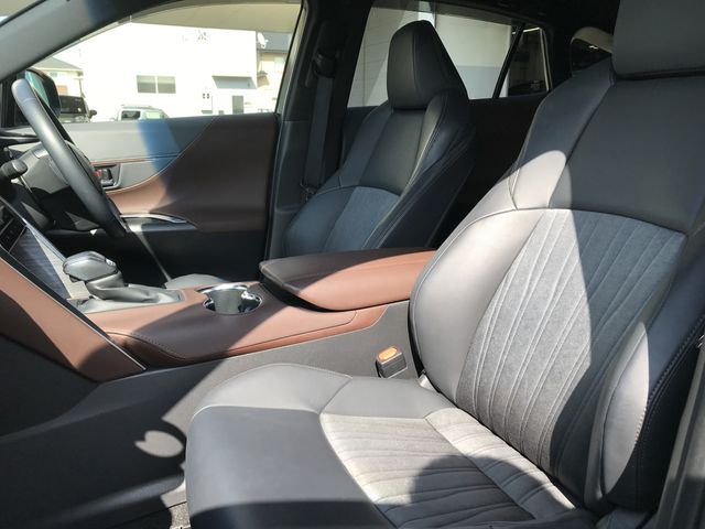 TOYOTA HARRIER 2WD 2021 Image 31