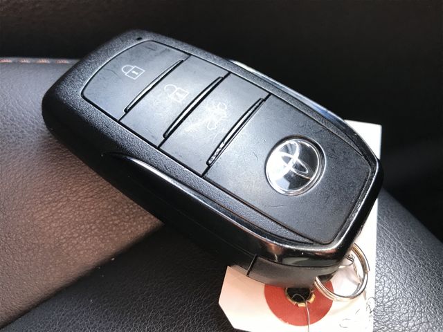 TOYOTA HARRIER 2WD 2021 Image 31