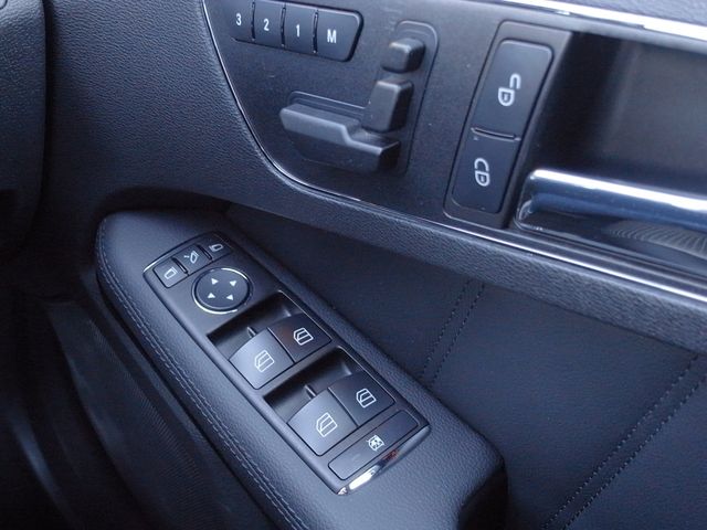 AMG E CLASS SEDAN 2009 Image 31