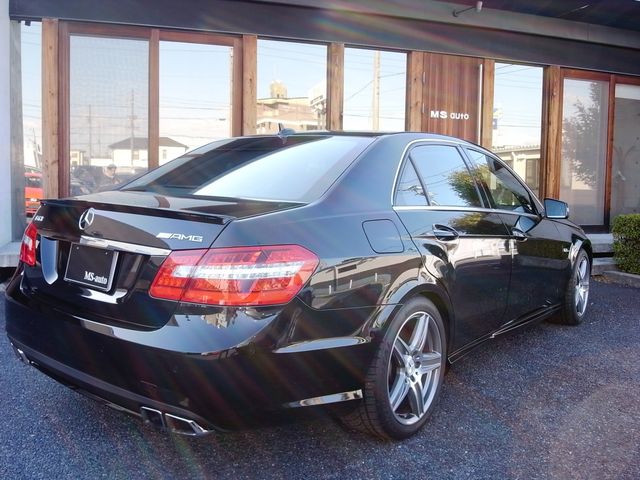 AMG E CLASS SEDAN 2009 Image 31