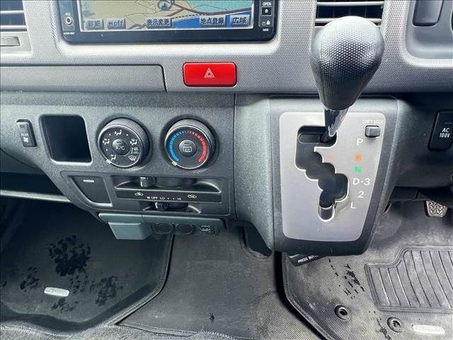 TOYOTA REGIUSACE VAN 4WD 2008 Image 31