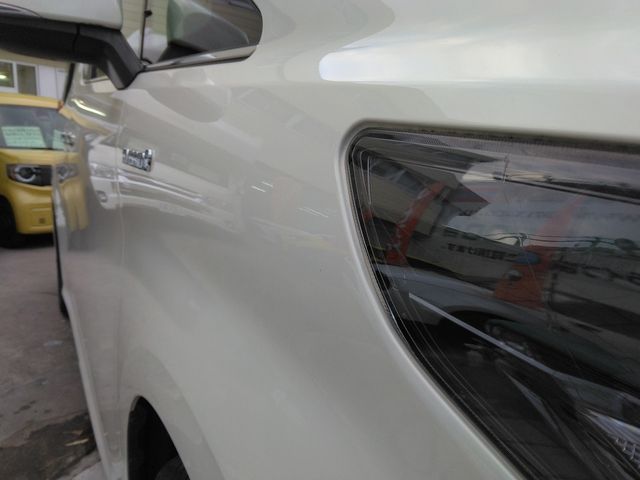 TOYOTA ALPHARD HYBRID 4WD 2019 Image 31