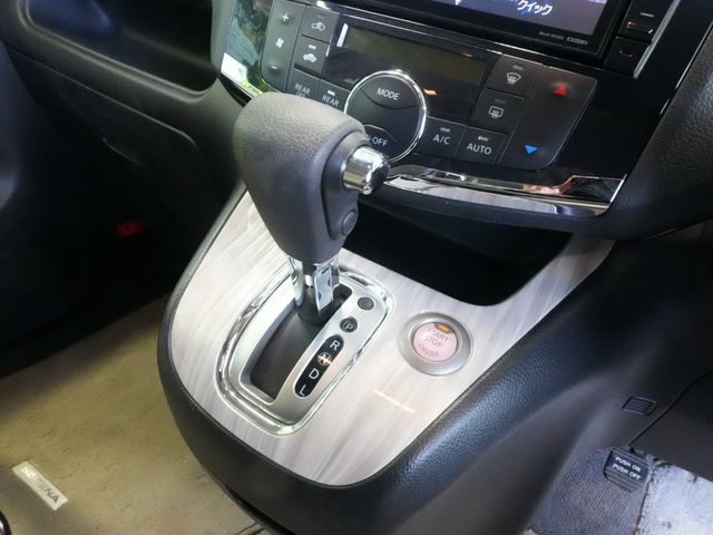 NISSAN SERENA  S-HYBRID 2014 Image 31
