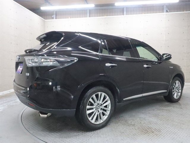 TOYOTA HARRIER HYBRID 2017 Image 31