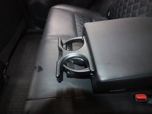 TOYOTA HARRIER HYBRID 2017 Image 31