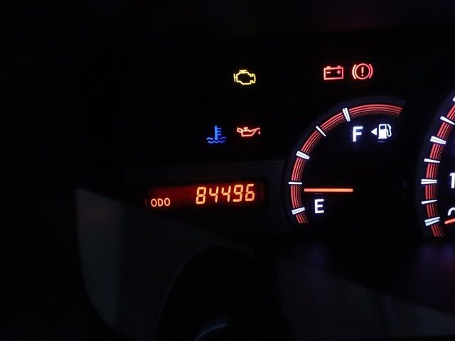 TOYOTA VOXY 2013 Image 31