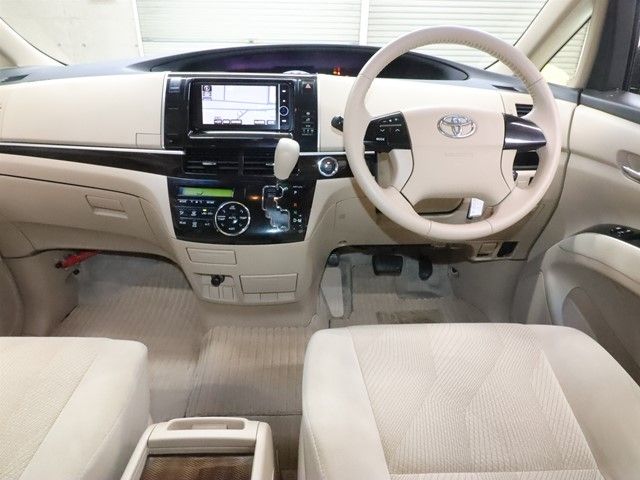 TOYOTA ESTIMA 2013 Image 31