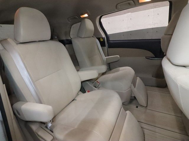 TOYOTA ESTIMA 2013 Image 31