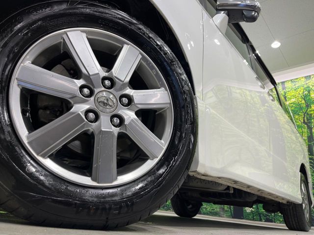 TOYOTA VOXY 2010 Image 31