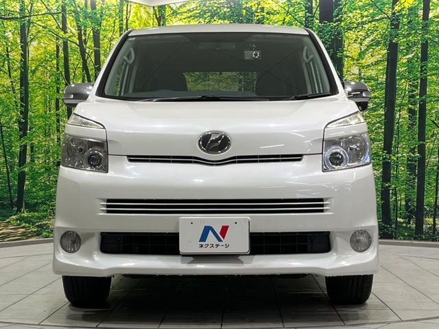 TOYOTA VOXY 2010 Image 31