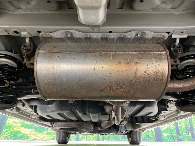 TOYOTA VOXY 2010 Image 31