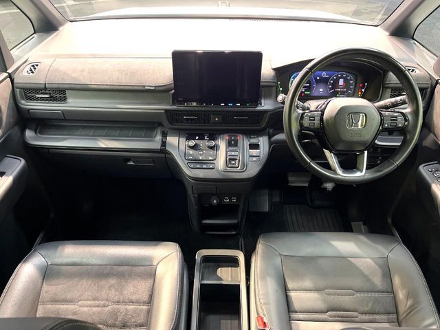 HONDA STEPWAGON E:HEV SPAD 2023 Image 31