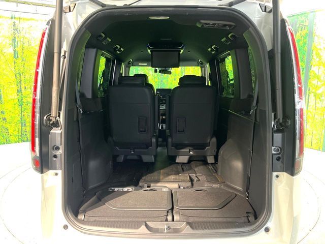 HONDA STEPWAGON E:HEV SPAD 2023 Image 31