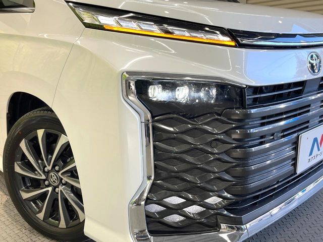 TOYOTA VOXY HYBRID 2025 Image 31