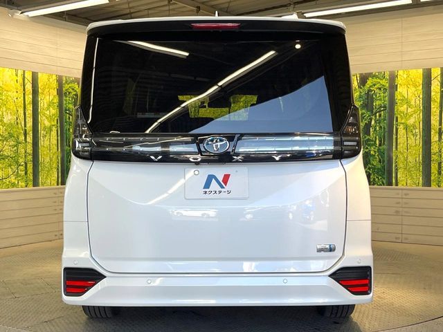 TOYOTA VOXY HYBRID 2025 Image 31