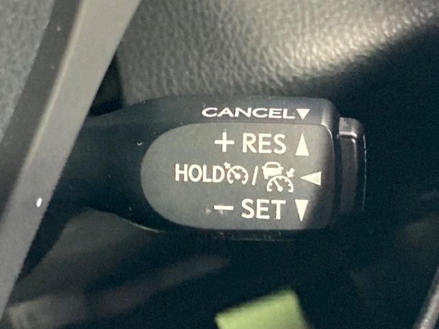 TOYOTA C-HR 2017 Image 31