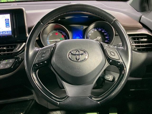 TOYOTA C-HR 2017 Image 31