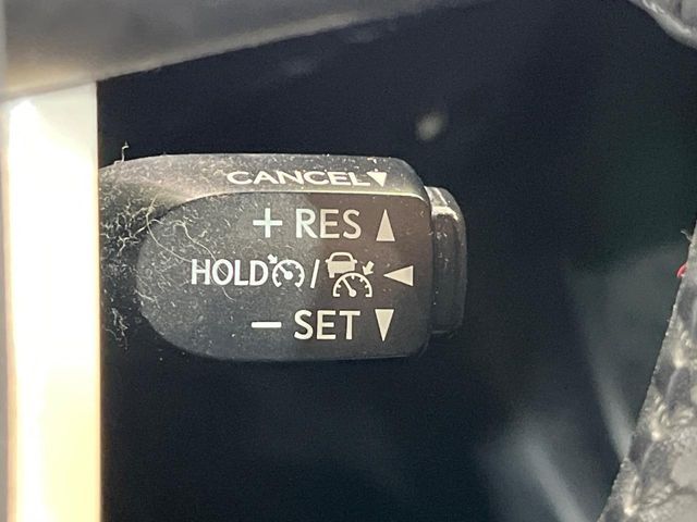 TOYOTA PRIUS 2017 Image 31