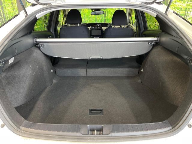 TOYOTA PRIUS 2017 Image 31