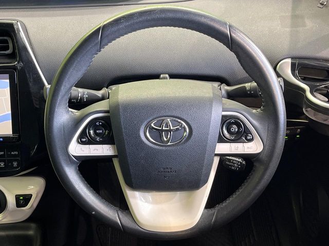 TOYOTA PRIUS 2017 Image 31