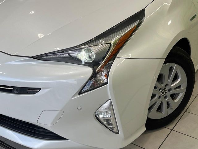 TOYOTA PRIUS 2017 Image 31