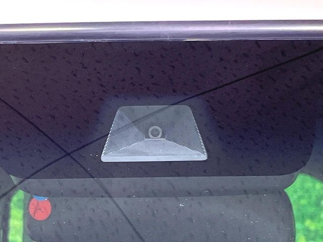 HONDA N BOX CUSTOM 2022 Image 31