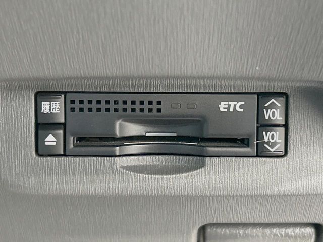 TOYOTA PRIUS 2011 Image 31