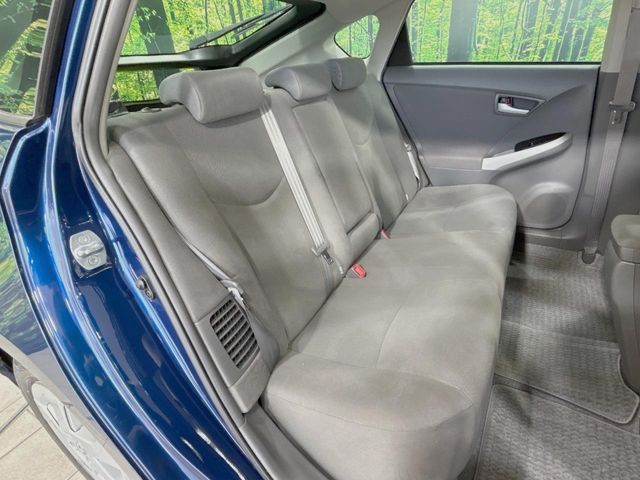 TOYOTA PRIUS 2011 Image 31