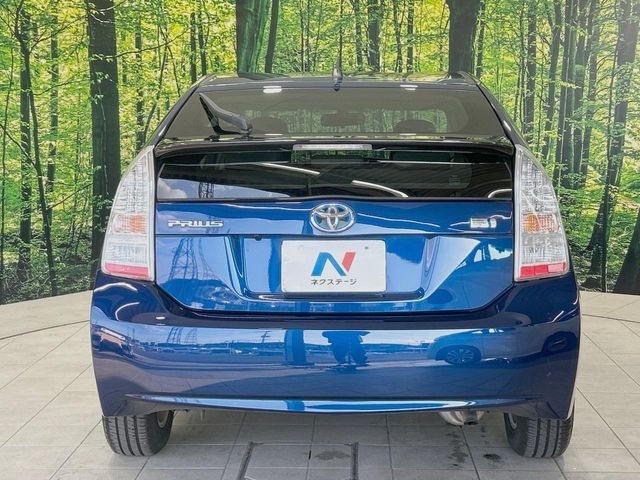 TOYOTA PRIUS 2011 Image 31