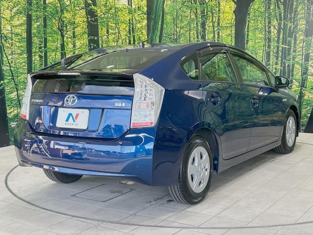 TOYOTA PRIUS 2011 Image 31