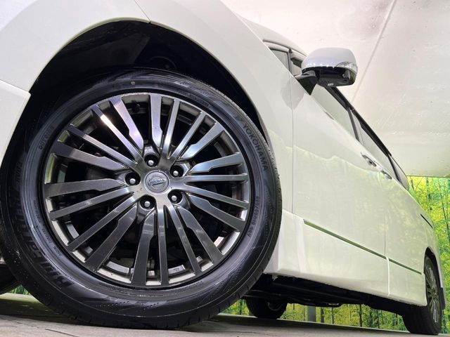 NISSAN ELGRAND  4WD 2019 Image 31