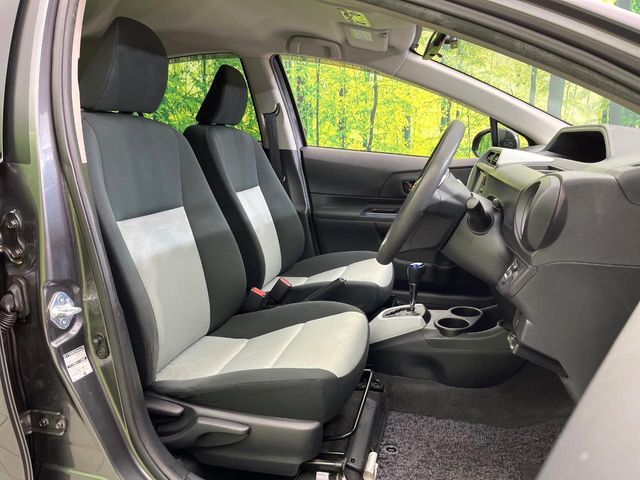 TOYOTA AQUA 2013 Image 31