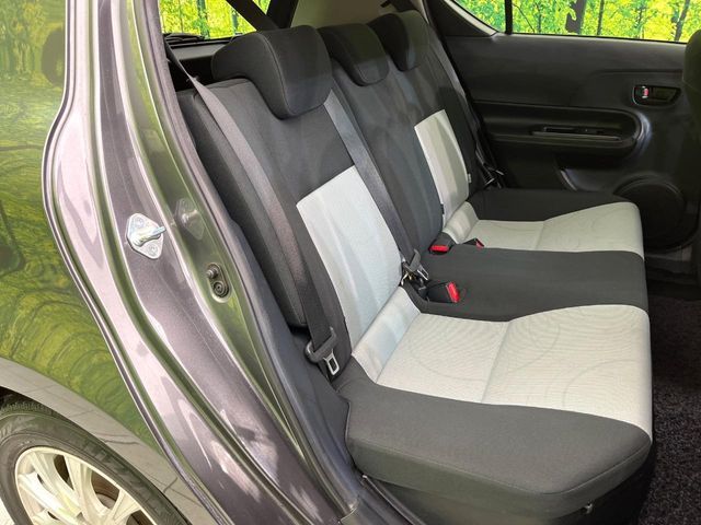 TOYOTA AQUA 2013 Image 31