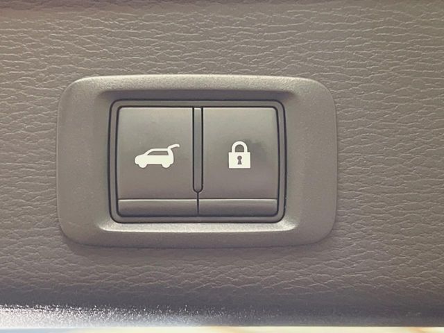 MITSUBISHI OUTLANDER PHEV 2025 Image 31