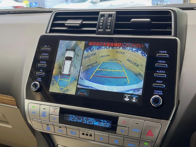 TOYOTA LANDCRUISER PRADO 2023 Image 31