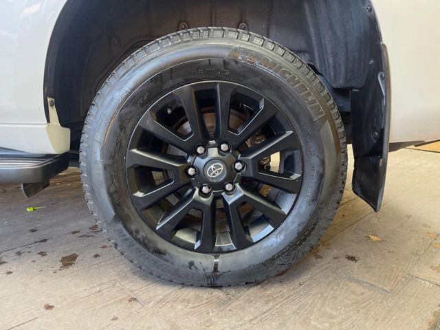 TOYOTA LANDCRUISER PRADO 2023 Image 31